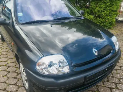 Gebraucht Renault Clio II 75 PS (55 kW) 2000 Schwarz Kleinwagen