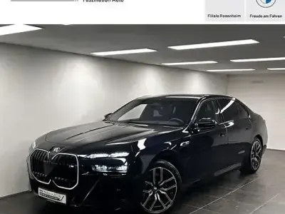 Gebraucht BMW M760e Comfort Edition 571 PS (419 kW) 2025 M carbonschwarz Limousine