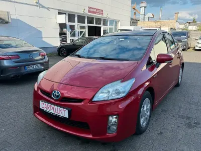 Gebraucht Toyota Prius Life 99 PS (72 kW) 2010 Rot Kleinwagen