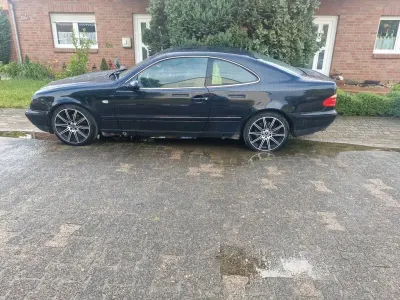Gebraucht Mercedes CLK320 Elegance 218 PS (160 kW) 1999 Schwarz Coupé