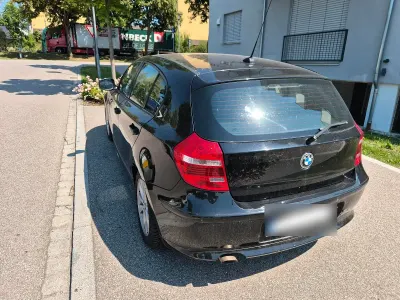 Gebraucht BMW 118 143 PS (105 kW) 2010 Schwarz Kleinwagen