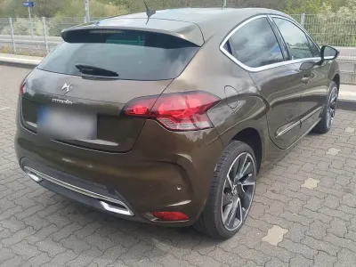 Gebraucht Citroën DS4 165 PS (121 kW) 2012 Braun Kleinwagen