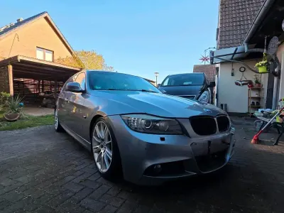 Gebraucht BMW 330 300 PS (220 kW) 2010 Grau Kombi