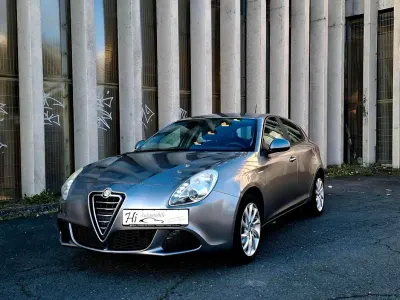 Gebraucht Alfa Romeo Giulietta 120 PS (88 kW) 2010 Grau Kleinwagen