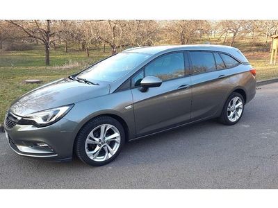 Gebraucht Opel Astra 125 PS (91 kW) 2018 Grau Kombi