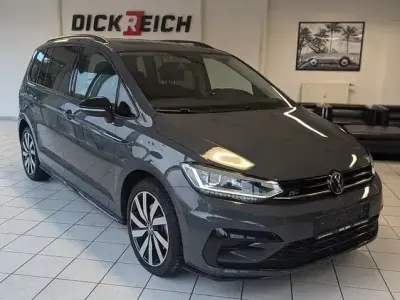 Gebraucht VW Touran Highline 150 PS (110 kW) 2025 Grau Van / Kleinbus