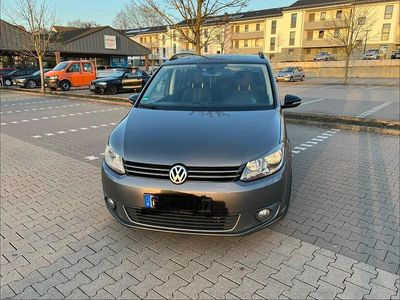 Gebraucht VW Touran 140 PS (102 kW) 2013 Grau Van / Kleinbus