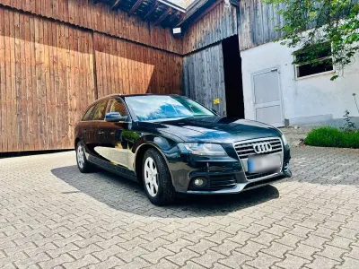 Gebraucht Audi A4 Attraction 143 PS (105 kW) 2011 Schwarz Kombi