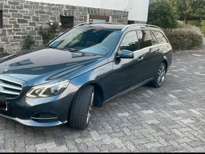 Gebraucht Mercedes E350 Avantgarde 252 PS (185 kW) 2014 Grau Kombi