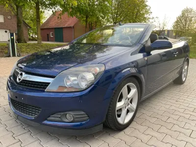 Gebraucht Opel Astra Cosmo 150 PS (110 kW) 2006 Ultrablau mi2 Cabrio