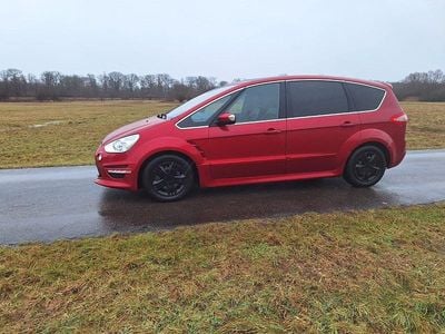 Gebraucht Ford S-MAX ST-Line 200 PS (147 kW) 2012 Rot Van / Kleinbus