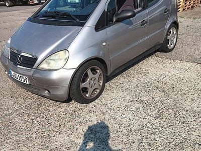 Silber Gebraucht 2000 Mercedes 170 Limousine | 4.000 €