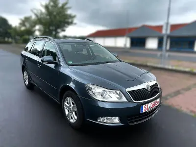 Gebraucht Skoda Octavia Impuls Edition 122 PS (89 kW) 2011 Grau Kombi