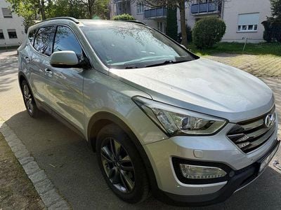 Second-hand Hyundai Santa Fe Premium 197 CP (144 kW) 2015 Gri SUV