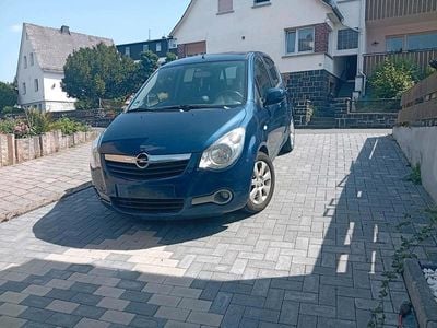 Opel Agila