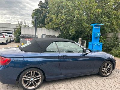 BMW 225