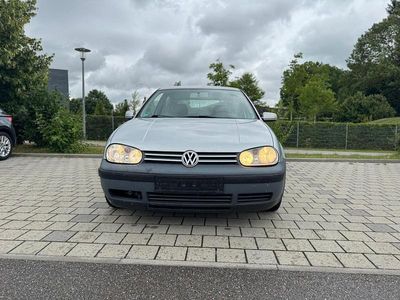 VW Golf IV