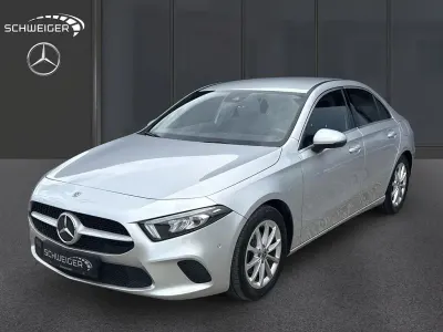 Gebraucht Mercedes A180 Progressive 136 PS (100 kW) 2020 Silber Limousine