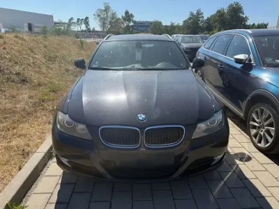 Gebraucht BMW 320 Efficient Dynamics 163 PS (119 kW) 2011 Black sapphire metallic Kombi
