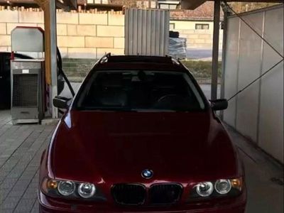 Second-hand BMW 530 218 CP (160 kW) 2000 Roșu Break