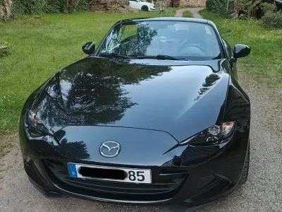 Begagnad Mazda MX5 Sports-Line 160 HK (117 kW) 2016 Svart Cab
