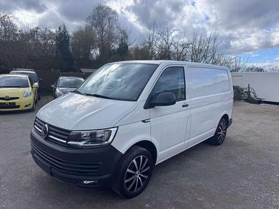 Gebraucht VW Transporter 102 PS (75 kW) 2018 Weiß Van