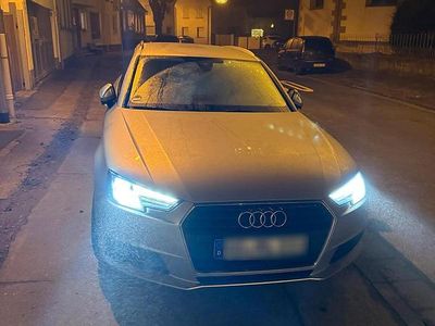 Silber Gebraucht 2018 Audi A4 Kombi | 14.350 € (Teuer)