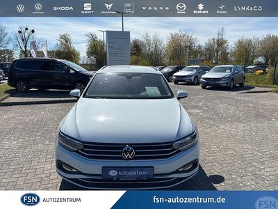 Gebraucht VW Passat Business 150 PS (110 kW) 2023 Weiß Kombi