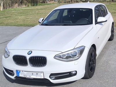 Gebraucht BMW 116 Sport Line 136 PS (100 kW) 2014 Weiß Kleinwagen