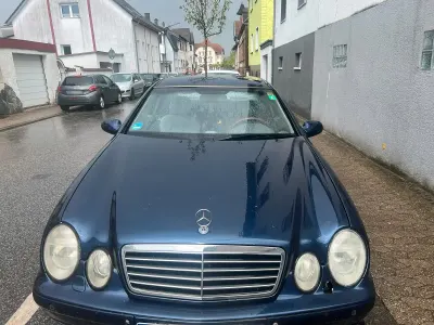 Gebraucht Mercedes CLK230 193 PS (141 kW) 1998 Blau Coupé