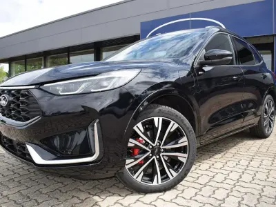 Neu Ford Kuga ST-Line X 242 PS (177 kW) 2026 Agate black SUV