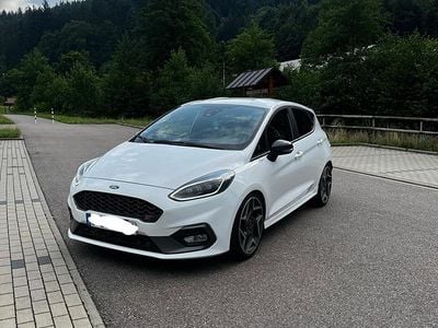 Gebraucht Ford Fiesta ST 200 PS (147 kW) 2019 Weiß Kleinwagen