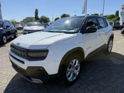 Gebraucht Jeep Avenger Altitude 101 PS (74 kW) 2025 Snow white dach schwarz SUV