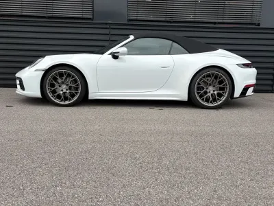 Gebraucht Porsche 911 Carrera Cabriolet Chrono 385 PS (283 kW) 2020 Weiß Cabrio