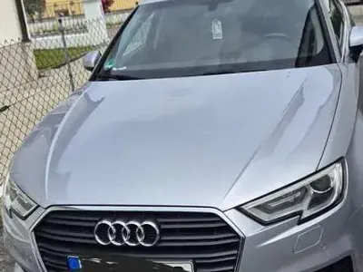 Gebraucht Audi A3 Sport 150 PS (110 kW) 2018 Limousine