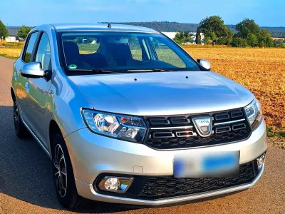 Gebraucht Dacia Sandero Comfort 90 PS (66 kW) 2019 Silber Limousine