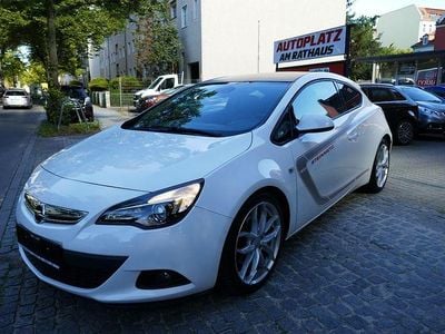 Opel Astra GTC