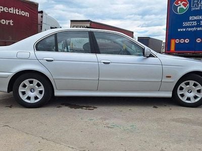 Gebraucht BMW 520 170 PS (125 kW) 2001 Silber Limousine