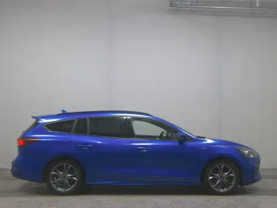 Usata Ford Focus ST-Line 120 CV (88 kW) 2022 Blu Berlina