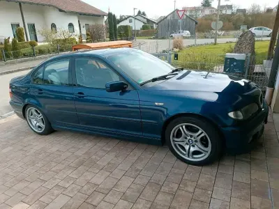 Gebraucht BMW 325 M Sport 191 PS (140 kW) 2004 Blau Limousine