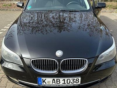 Gebraucht BMW 525 Lifestyle 197 PS (144 kW) 2008 Schwarz Kombi