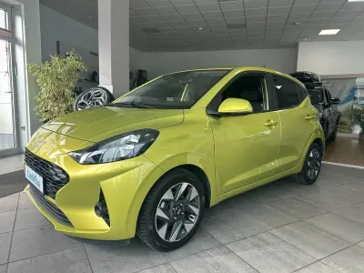 Gebraucht Hyundai i10 Advanced 63 PS (46 kW) 2024 Gelb Kleinwagen