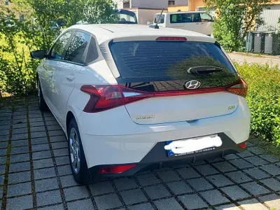 Brugt Hyundai i20 Select 101 HK (74 kW) 2021 Hvid Hatchback