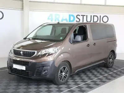 Gebraucht Peugeot Traveller 150 PS (110 kW) 2018 Braun Van / Kleinbus
