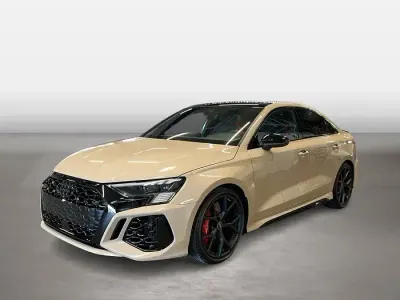 Gebraucht Audi RS3 Ambiente 400 PS (294 kW) 2023 Mocha latte uni Limousine