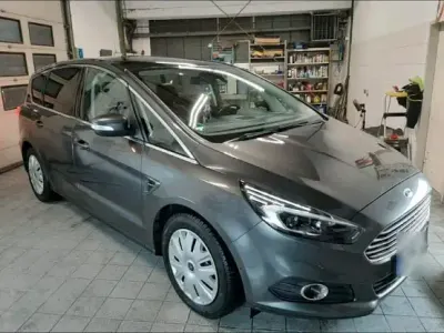 Gebraucht Ford S-MAX S 180 PS (132 kW) 2016 Van / Kleinbus