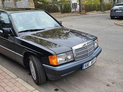 Usata Mercedes 190 166 CV (122 kW) 1989 Nero Berlina