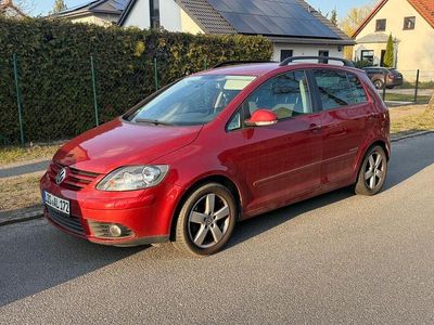 Gebraucht VW Golf Plus Cross United 122 PS (89 kW) 2008 Rot Van / Kleinbus