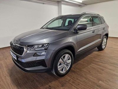 Graphitegrau metallic Gebraucht 2025 Skoda Karoq Selection SUV | 39.990 € (Etwas zu teuer)