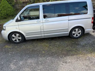 Używany VW T5 Highline 174 KM (127 kW) 2009 Srebrny Van